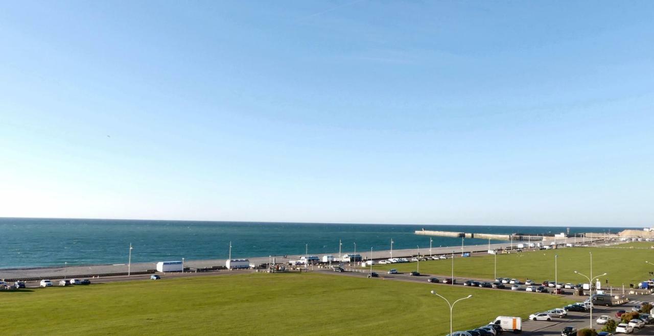 Hotel De La Plage Dieppe Exterior photo